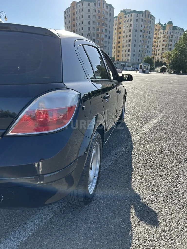 Opel Astra — foto 4/4