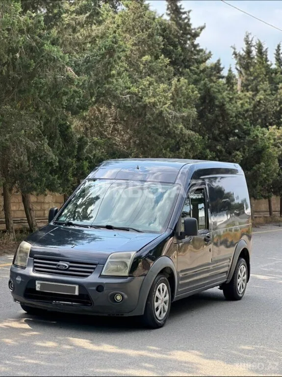 Ford Tourneo Connect — foto 1/4