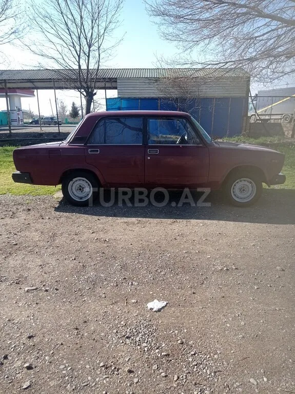 LADA (VAZ) 2107 — foto 3/4