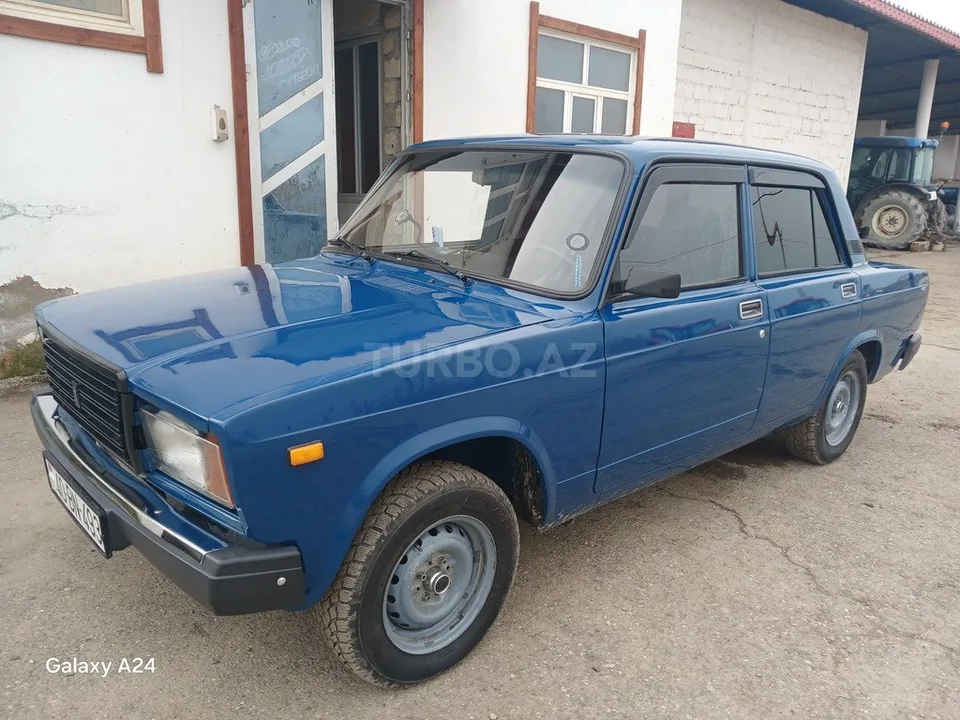 LADA (VAZ) 2107 — foto 3/4