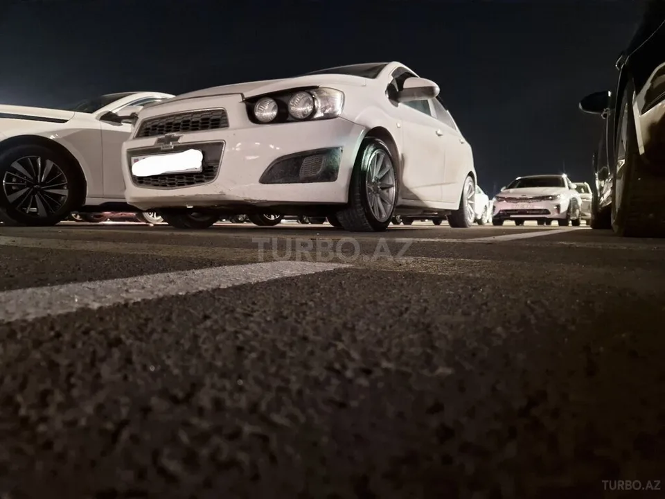 Chevrolet Aveo — foto 2/4