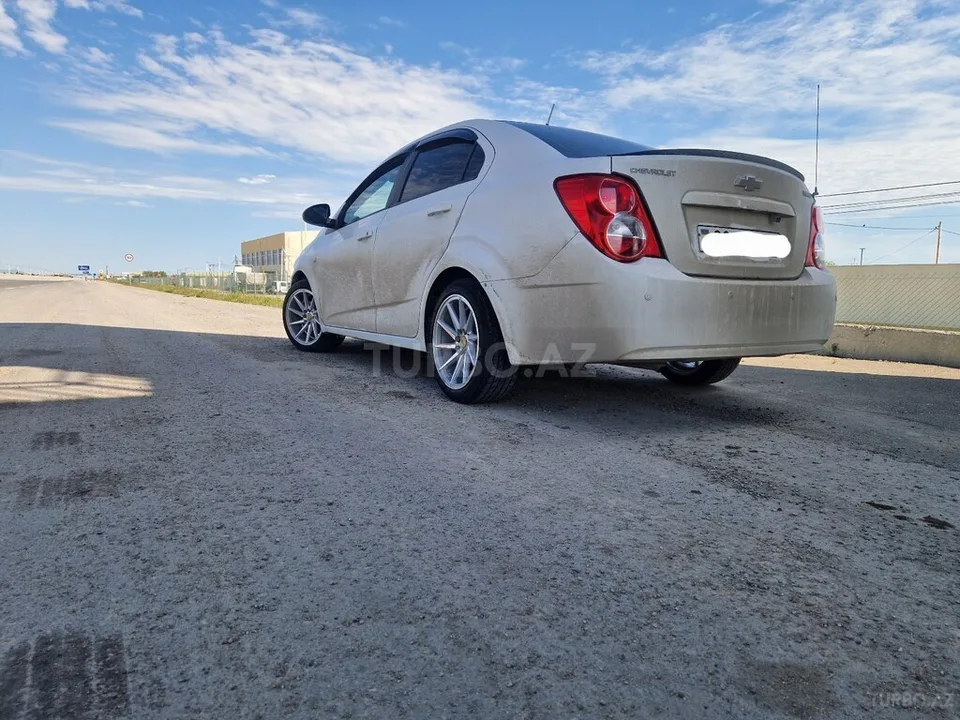 Chevrolet Aveo — foto 3/4