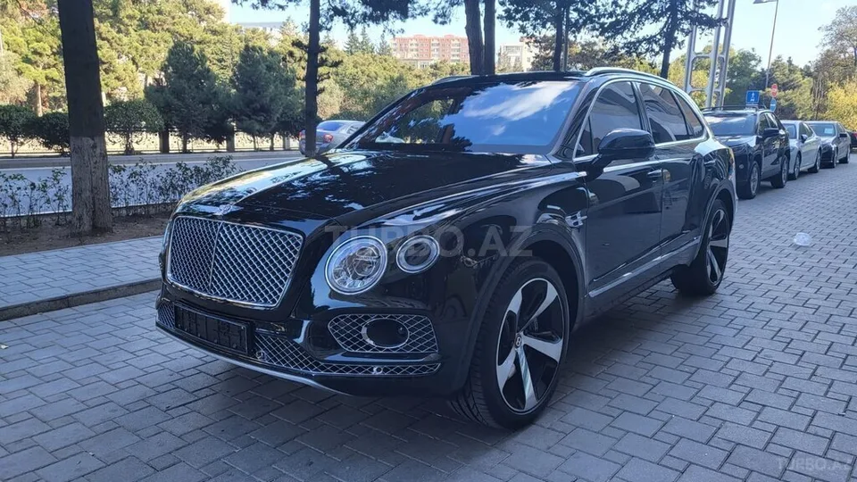 Bentley Bentayga — foto 3/4