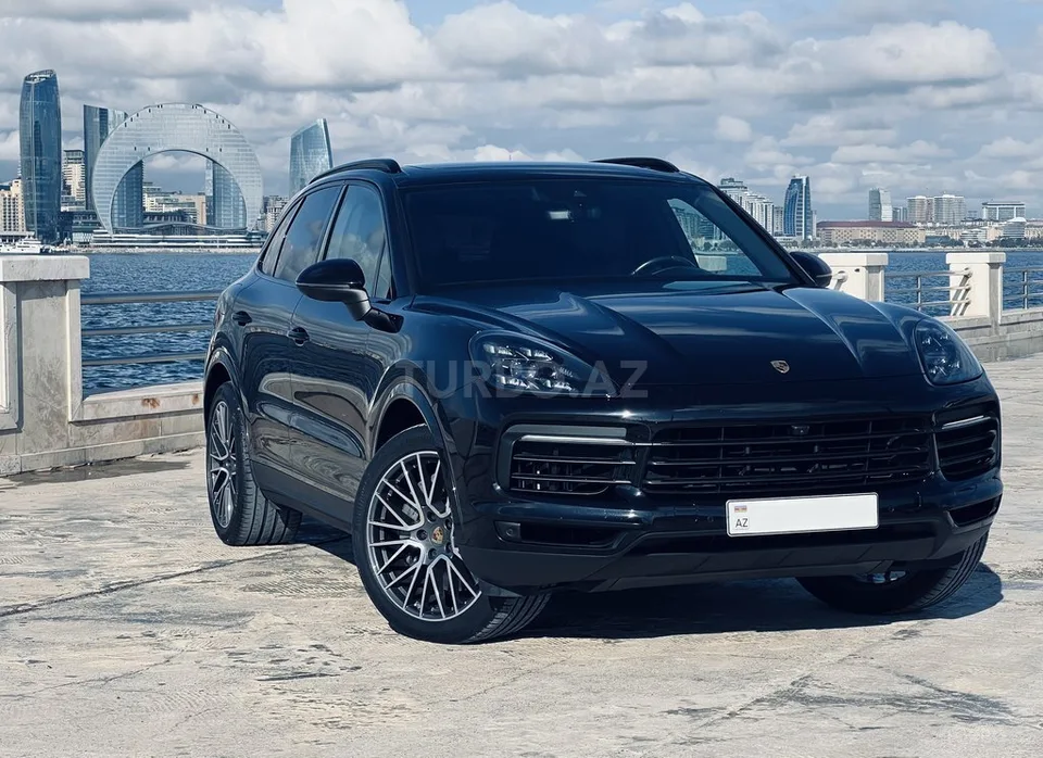 Porsche Cayenne S — foto 1/4