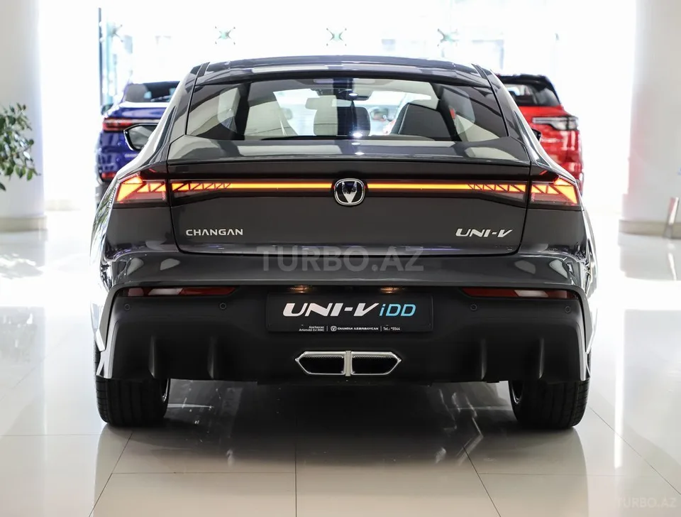Changan Uni-V iDD — foto 4/4