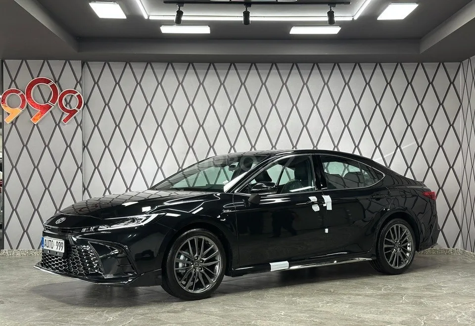 Toyota Camry — foto 3/4