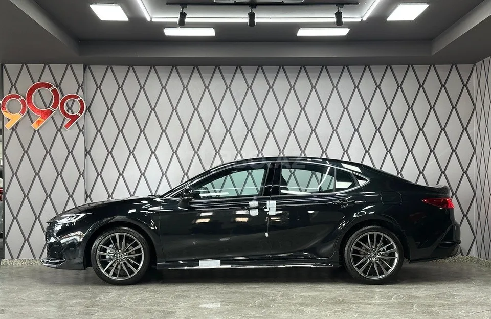 Toyota Camry — foto 4/4