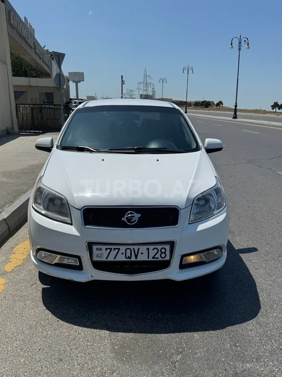 Ravon Nexia R3 — foto 1/4