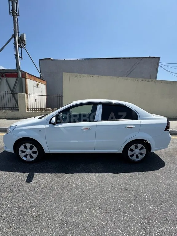Ravon Nexia R3 — foto 2/4
