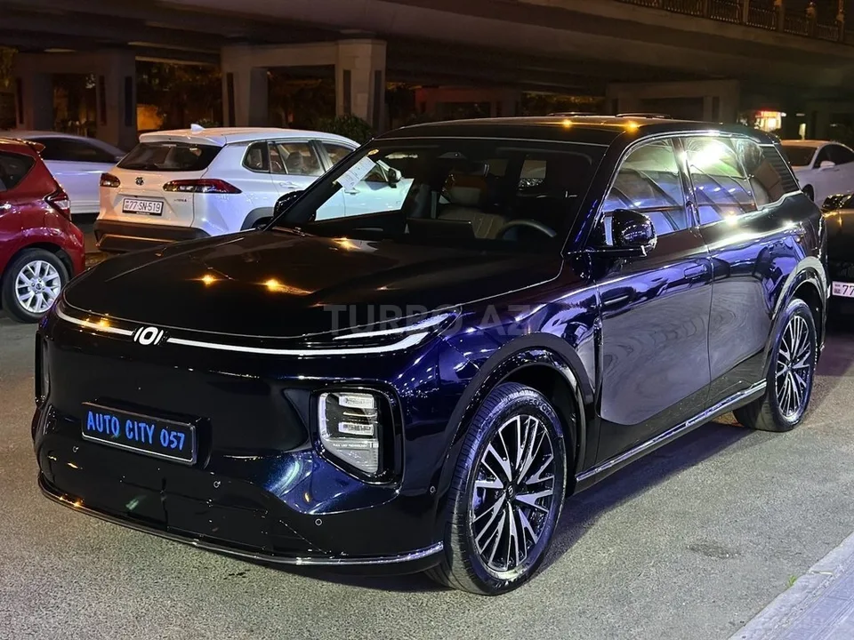 Changan Qiyuan Q07 — foto 2/4