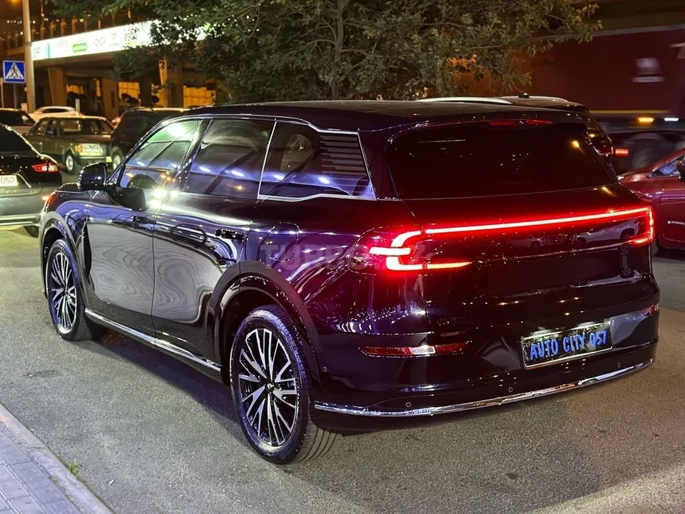 Changan Qiyuan Q07 — foto 3/4