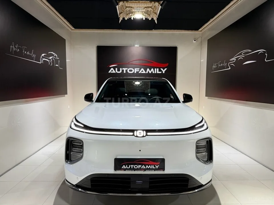 Changan Qiyuan Q07 — foto 2/4