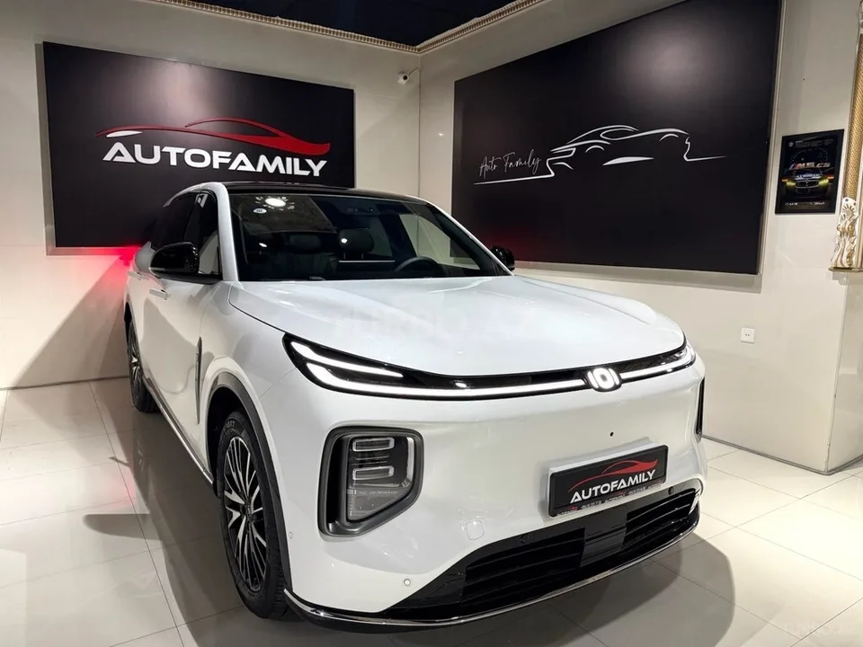 Changan Qiyuan Q07 — foto 3/4