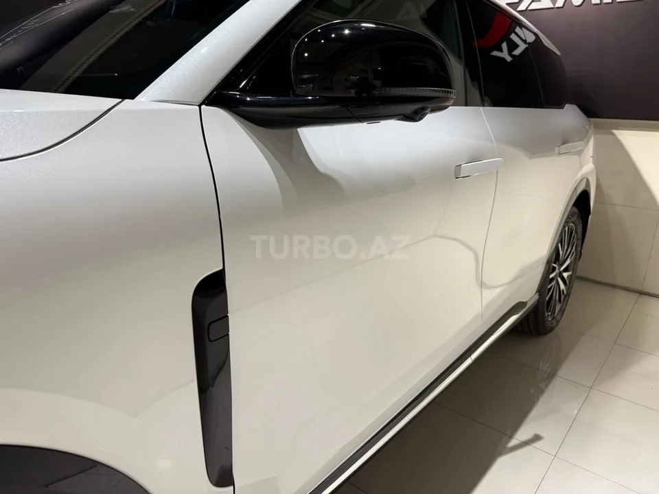 Changan Qiyuan Q07 — foto 4/4