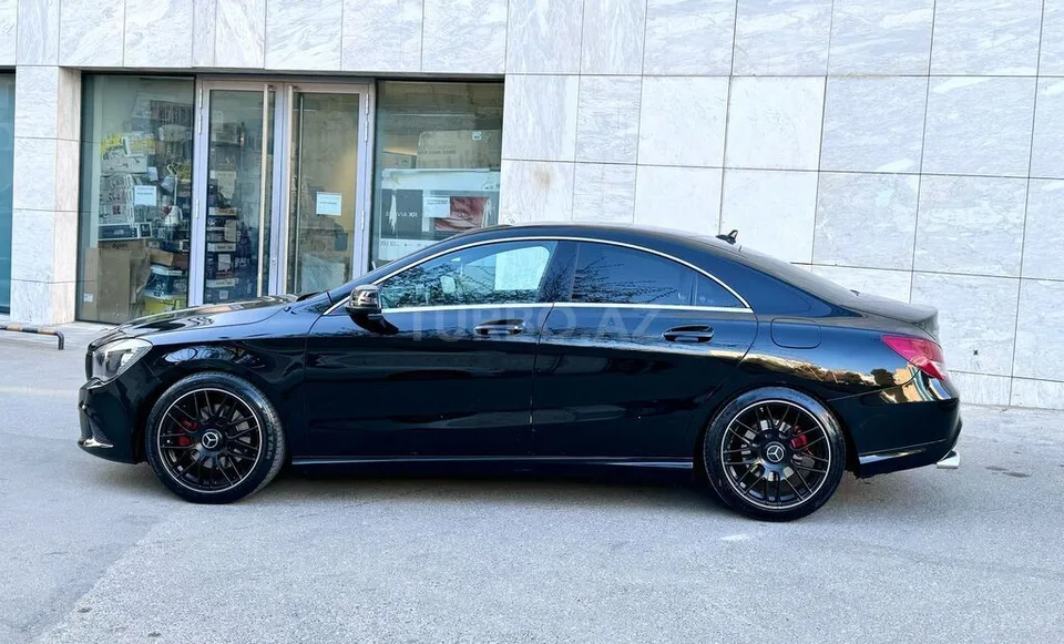 Mercedes CLA 250 — фото 2/4