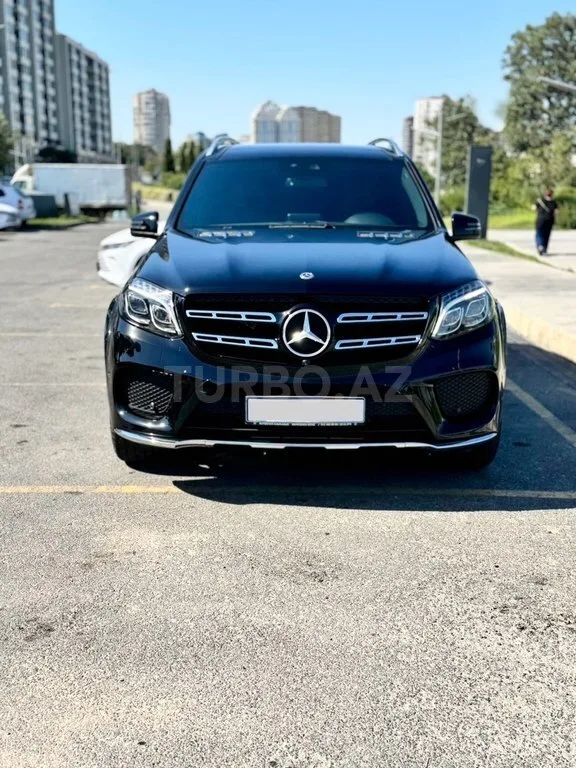 Mercedes GLS 400 4MATIC — foto 2/4