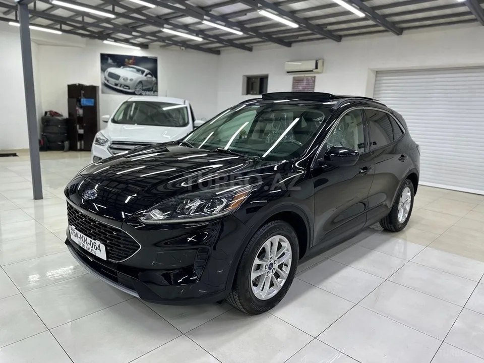 Ford Escape — foto 4/4