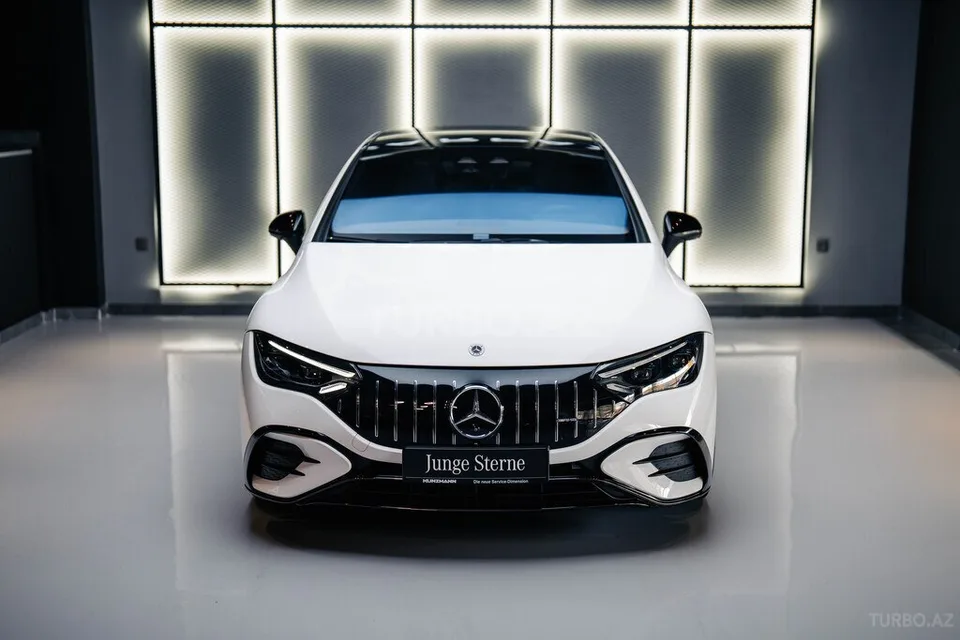 Mercedes EQE 43 AMG — foto 3/4
