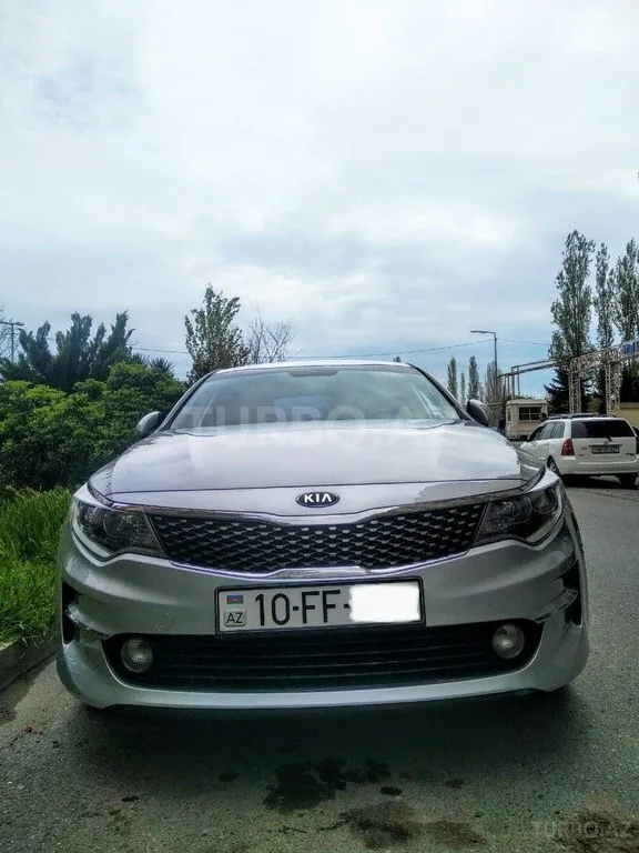 Kia K5 — foto 1/4