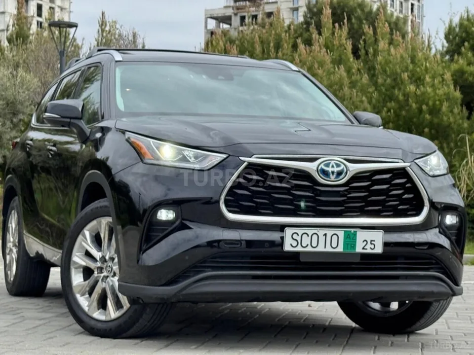Toyota Highlander — foto 2/4