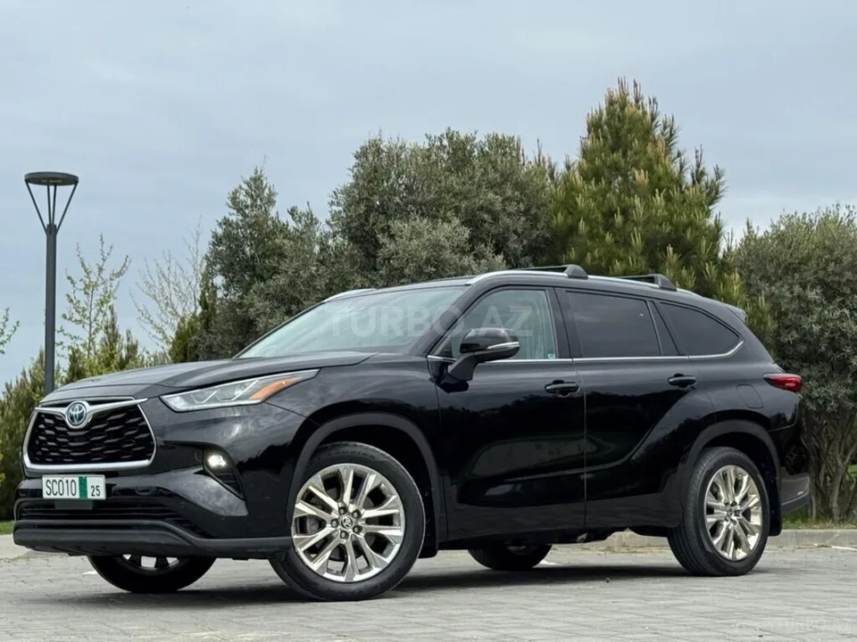 Toyota Highlander — foto 4/4