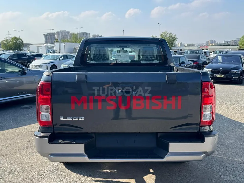 Mitsubishi L200 — foto 4/4
