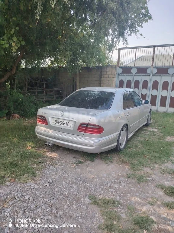 Mercedes E 430 — foto 4/4