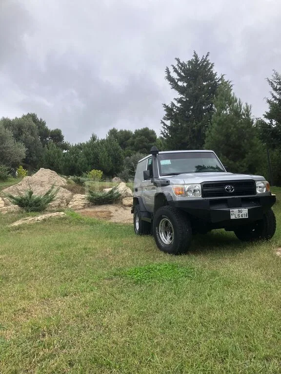 Toyota Land Cruiser — foto 4/4