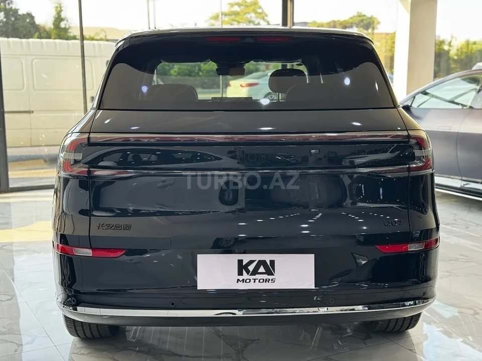 Changan Qiyuan Q07 — foto 2/4
