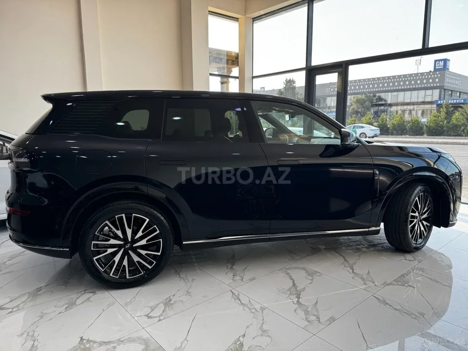 Changan Qiyuan Q07 — foto 3/4
