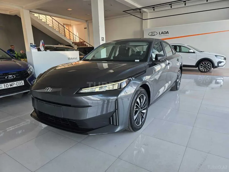 Changan Qiyuan A05 — foto 1/4