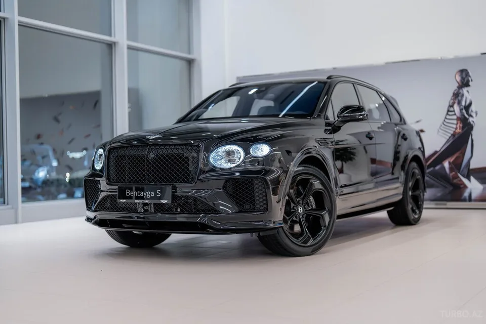 Bentley Bentayga — foto 1/4