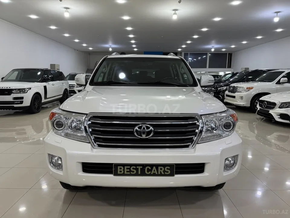 Toyota Land Cruiser — foto 1/4