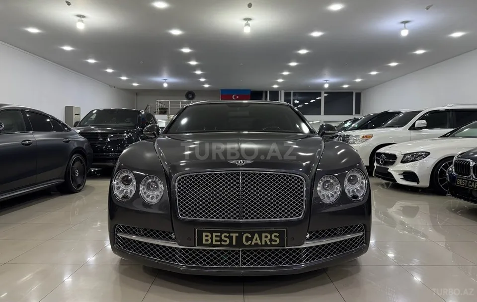 Bentley Flying Spur — foto 4/4