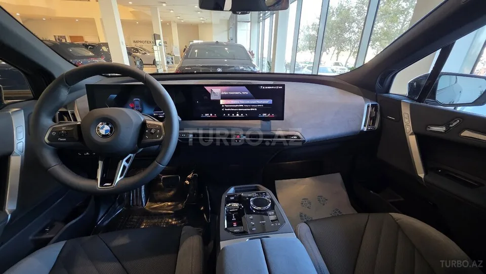 BMW iX — foto 2/4