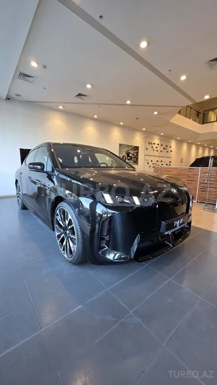 BMW iX — foto 4/4