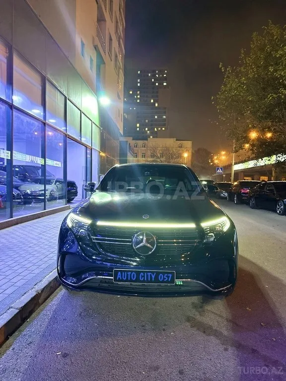 Mercedes EQC 400 4MATIC — foto 1/4