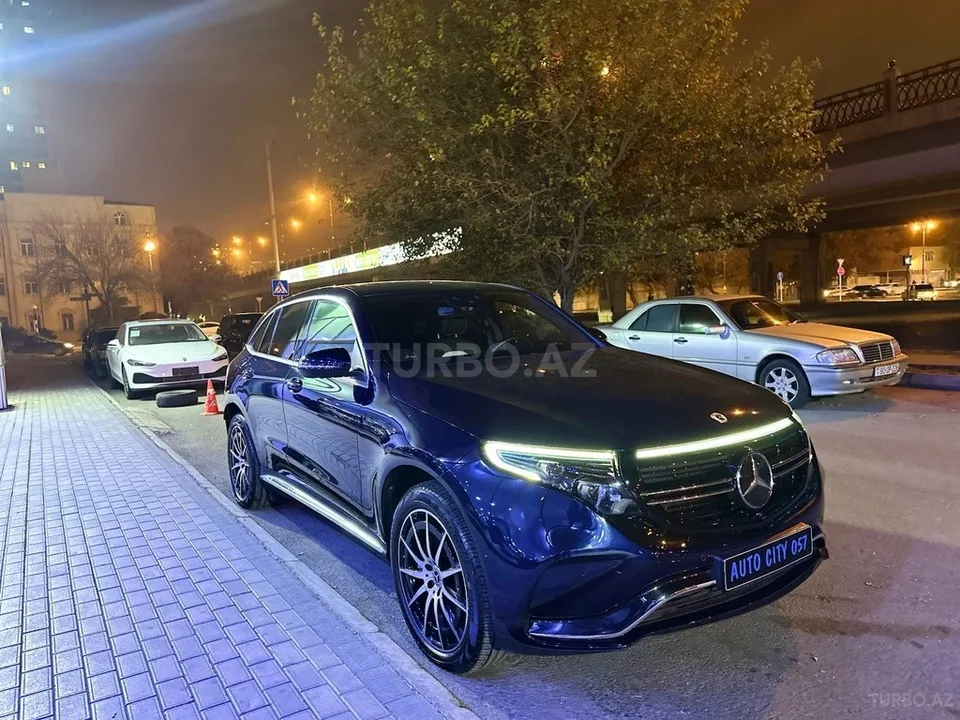 Mercedes EQC 400 4MATIC — foto 3/4