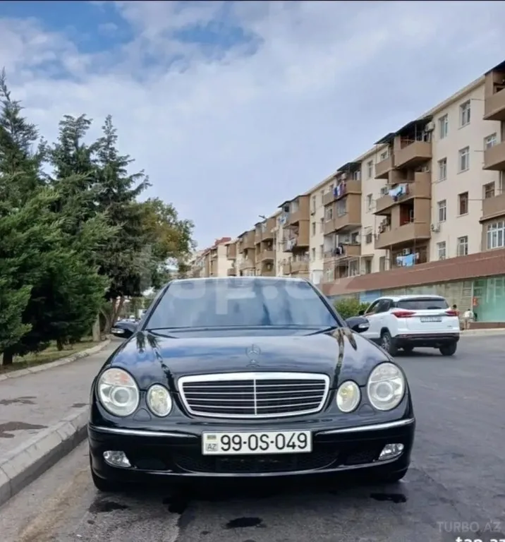 Mercedes E 320 — foto 1/4
