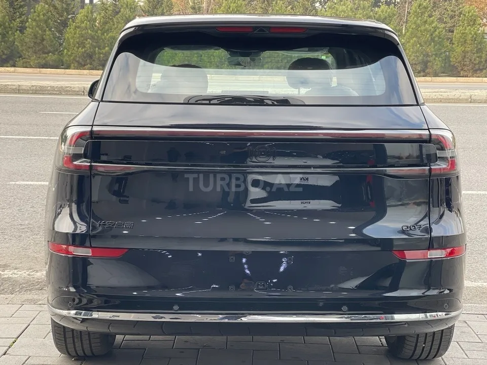 Changan Qiyuan Q07 — foto 2/4