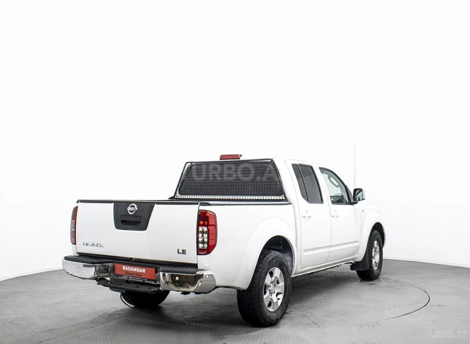 Nissan Navara — foto 4/4
