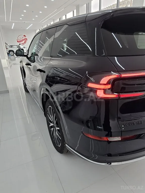 Changan Qiyuan Q07 — foto 3/4