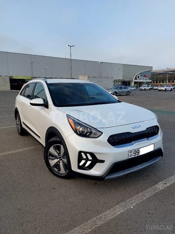 Kia Niro — фото 3/4