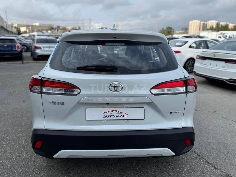 Toyota Corolla Cross — foto 3/4