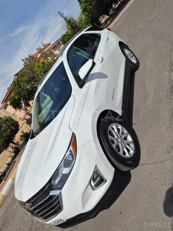 Chevrolet Equinox — foto 2/4