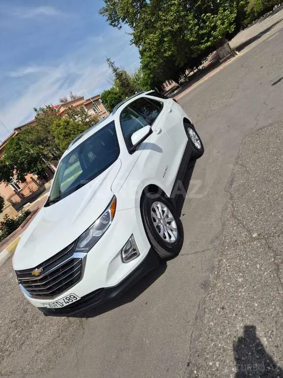 Chevrolet Equinox — foto 3/4