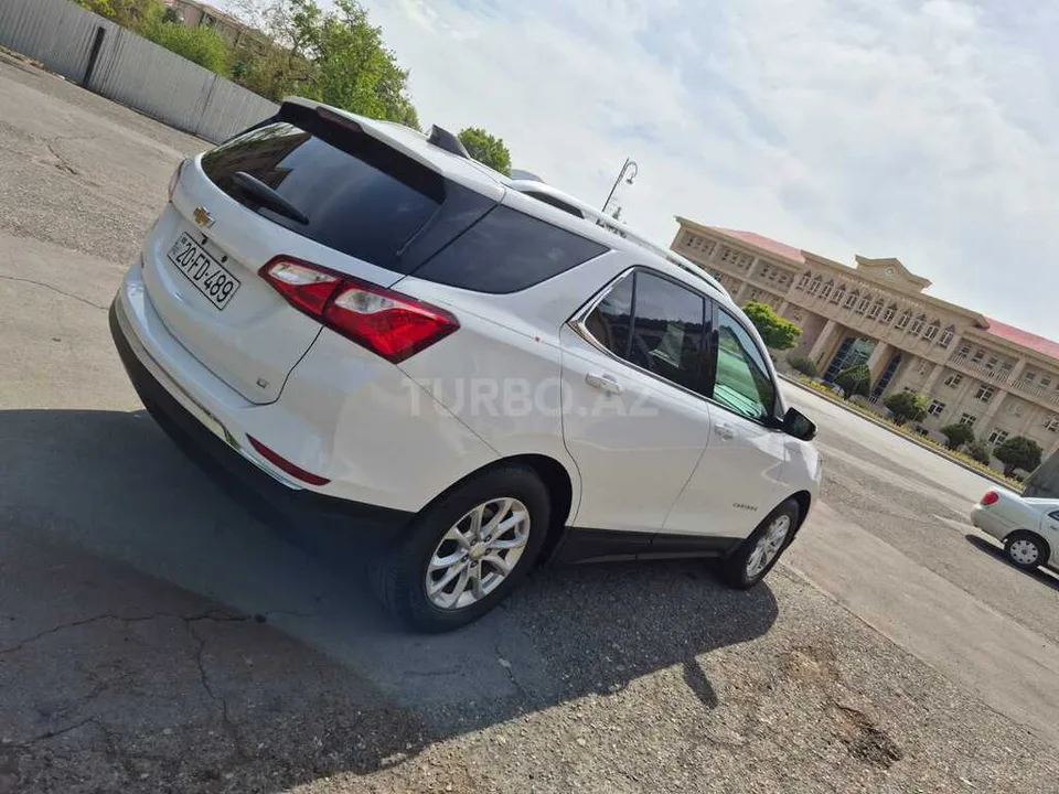 Chevrolet Equinox — foto 4/4