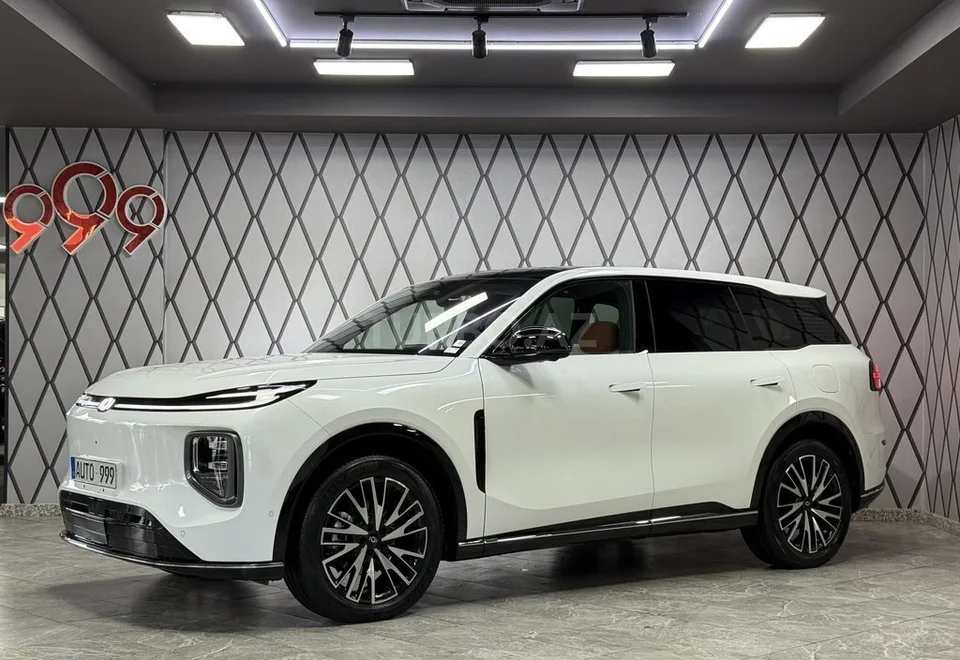 Changan Qiyuan Q07 — foto 2/4